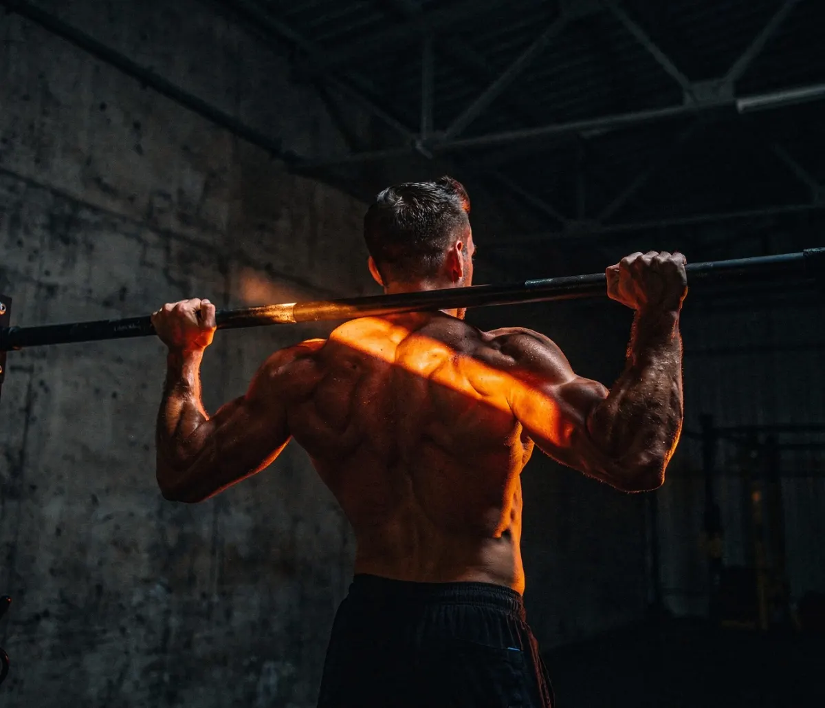 Man doing a strict pull-up